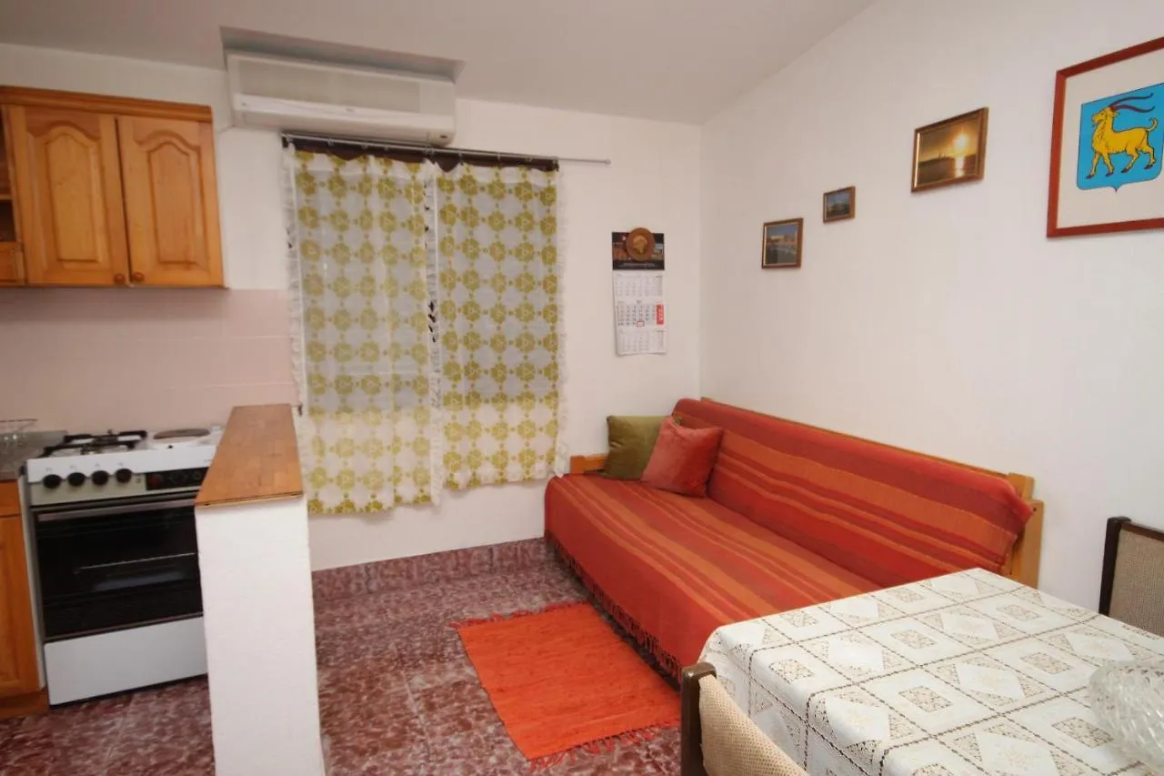 Apartments With A Parking Space Tar, Porec - 6948 Tar-Vabriga 0*,