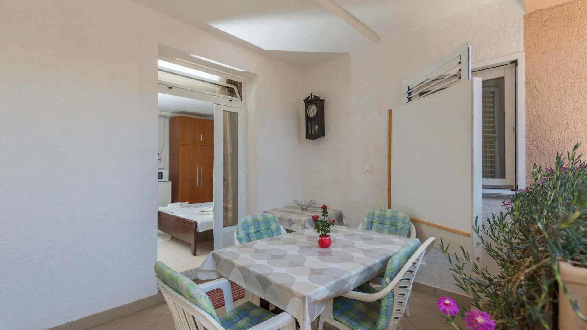 Apartments With A Parking Space Tar, Porec - 6948 Tar-Vabriga 0*,
