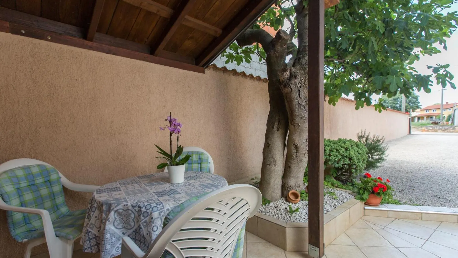 Apartments With A Parking Space Tar, Porec - 6948 Tar-Vabriga