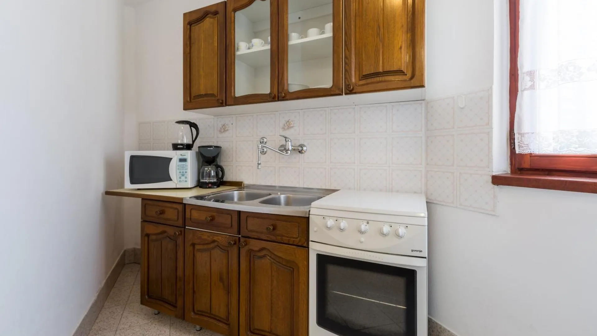 Apartments With A Parking Space Tar, Porec - 6948 Tar-Vabriga 0*,