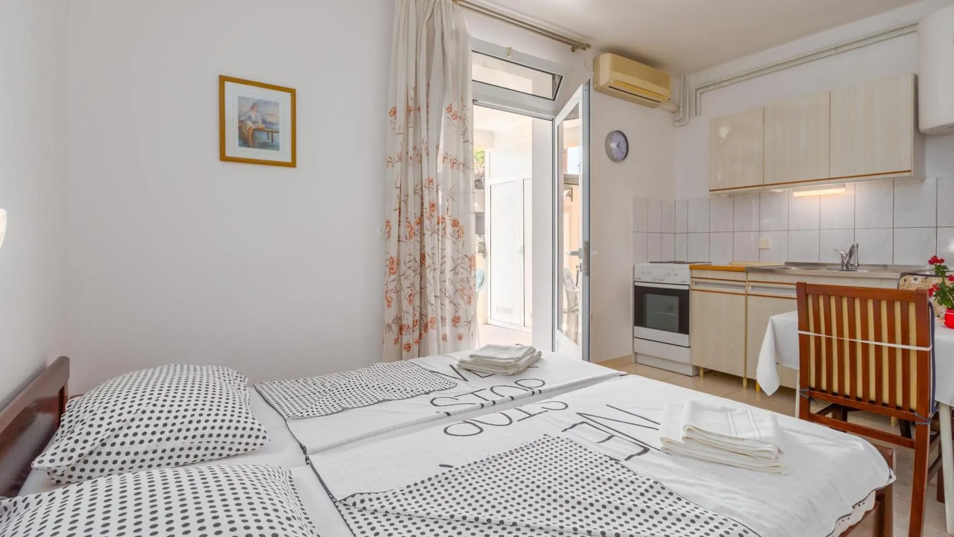 Apartments With A Parking Space Tar, Porec - 6948 Tar-Vabriga 0*,